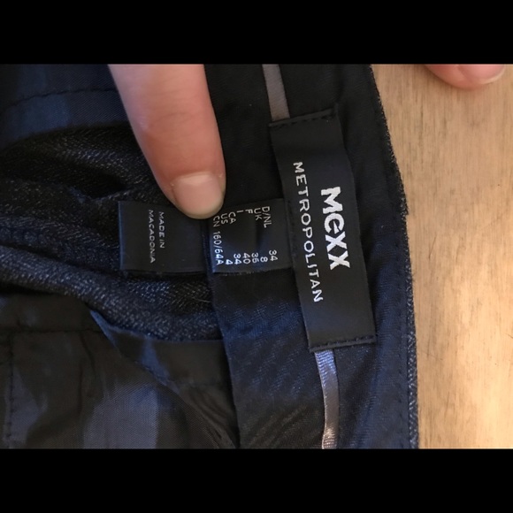 Woman’s work suit (including jacket and pants) - Picture 6 of 6